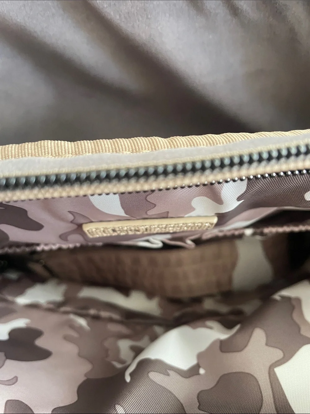Lug Delta Matte Luxe Sand (no dust bag)
